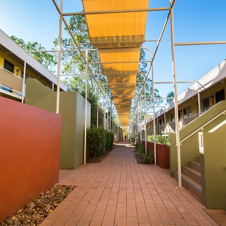 Emu Walk Apartments Ayers Rock Exterior photo