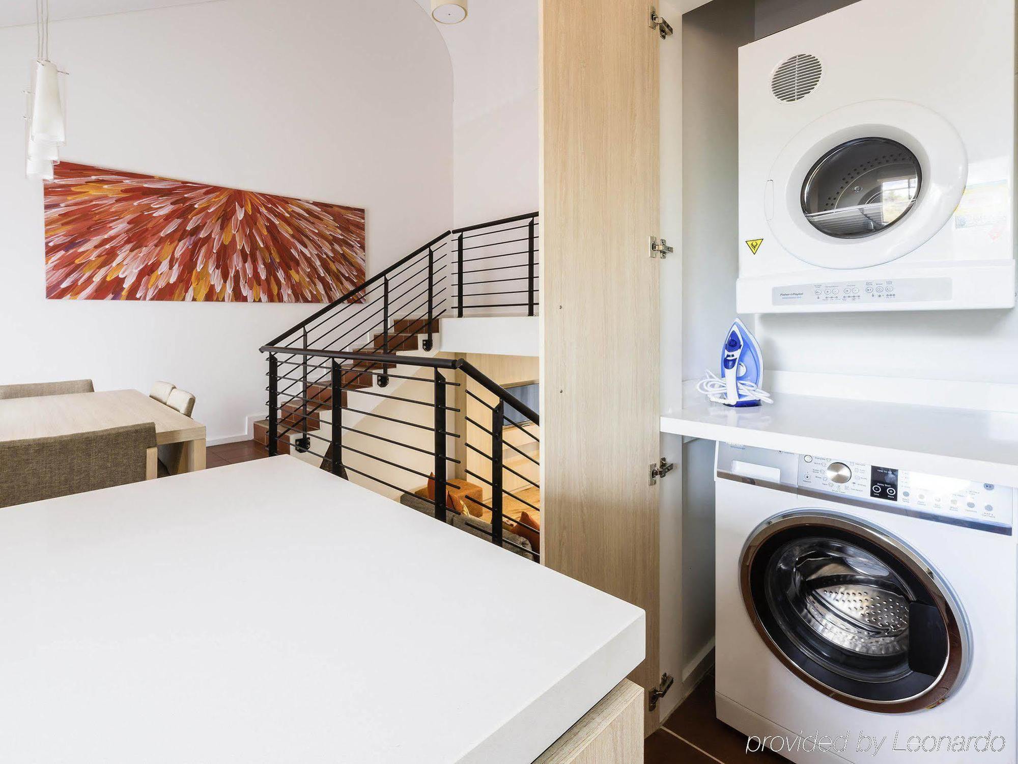 Emu Walk Apartments Ayers Rock Exterior photo