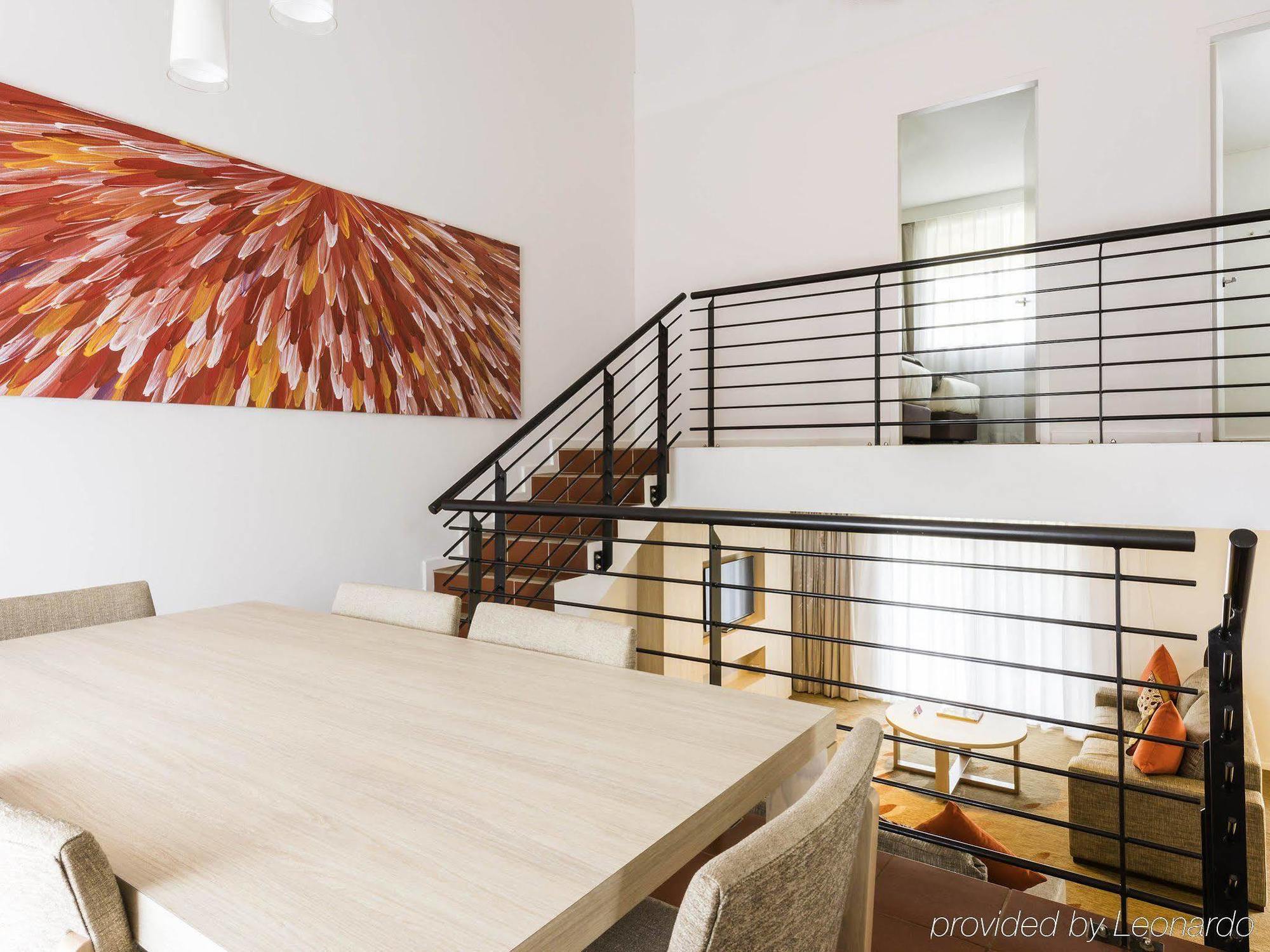 Emu Walk Apartments Ayers Rock Exterior photo