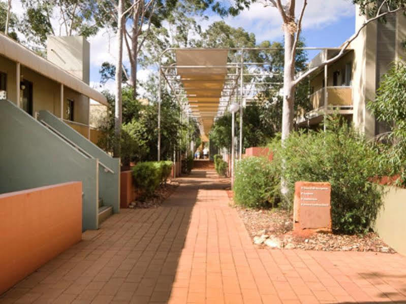 Emu Walk Apartments Ayers Rock Exterior photo