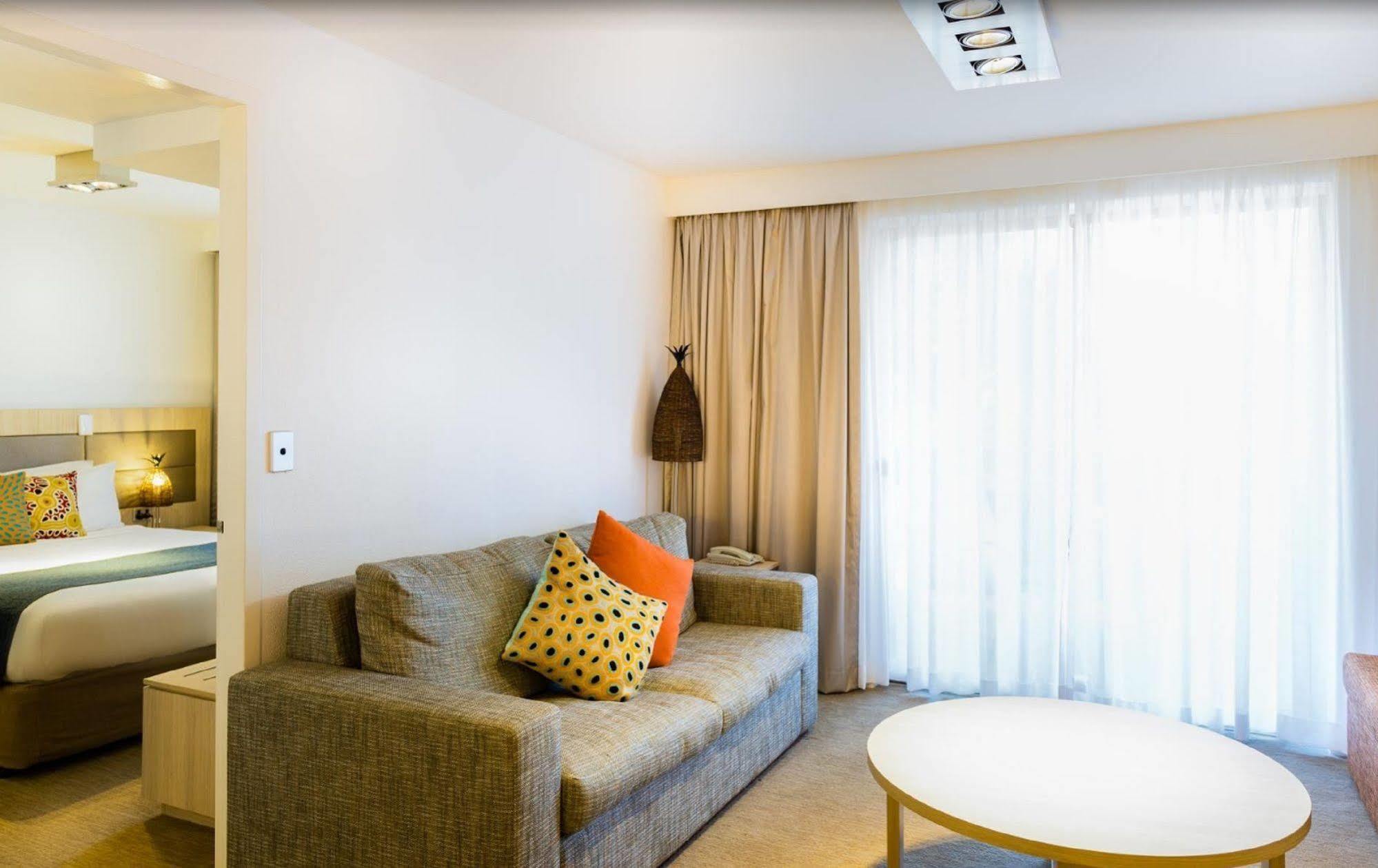Emu Walk Apartments Ayers Rock Exterior photo